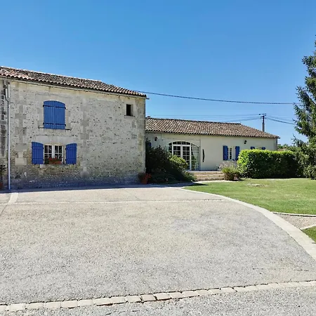 老酒厂度假屋 度假居 Segonzac (Charente)
